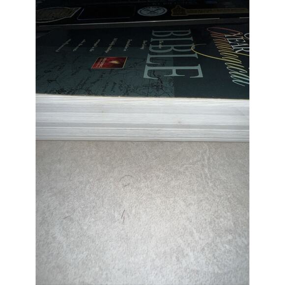 The One Year Chronological Bible NLT Paperback Tyndale New Living Translation - Picture 5 of 15